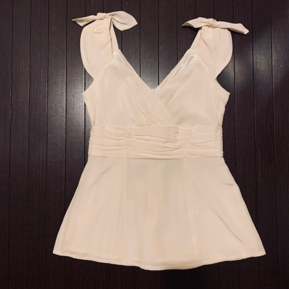 Nanette Lepore Cream Tie-Shoulder V-Neck Peplum Top